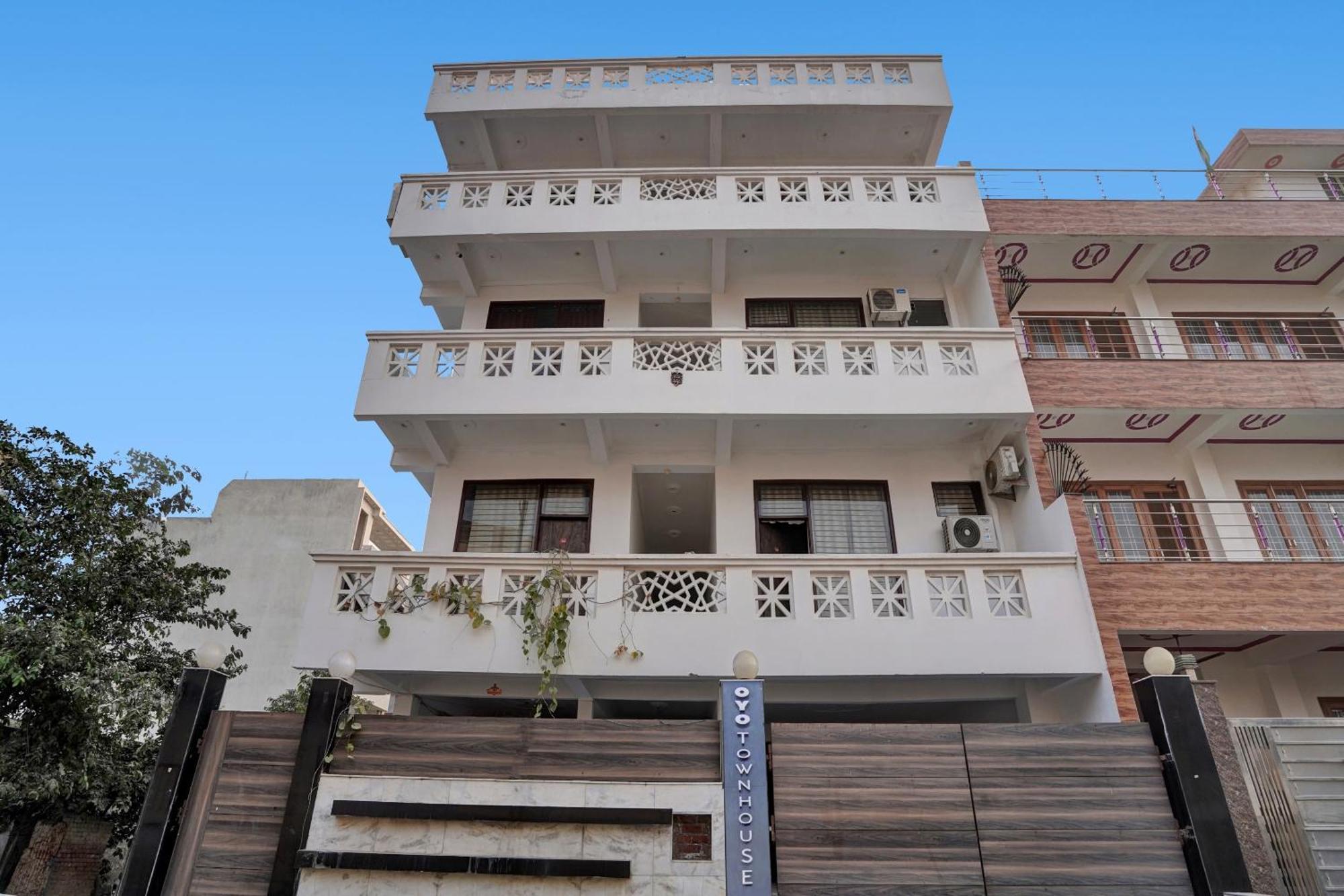 Collection O Samira Residency Near Botanic Garden Of Indian Republic Noida Exterior foto
