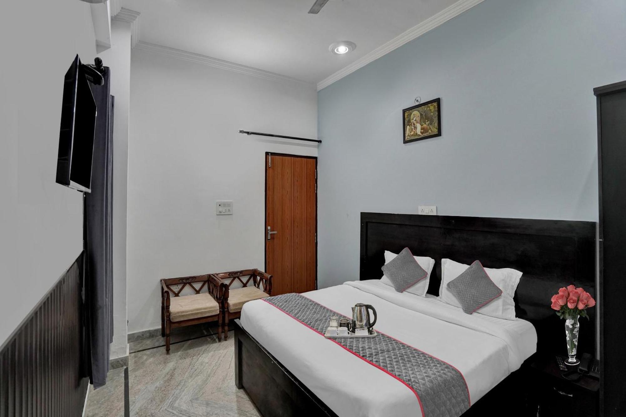 Collection O Samira Residency Near Botanic Garden Of Indian Republic Noida Exterior foto